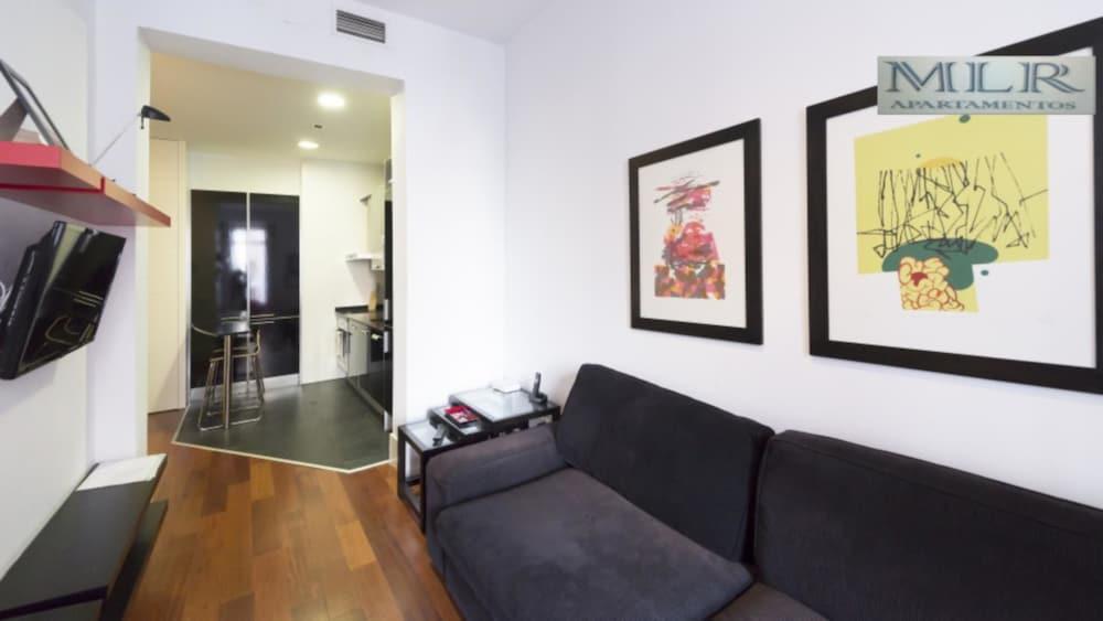 Modern Flats In Justicia By Allo Housing Madrid Exterior photo